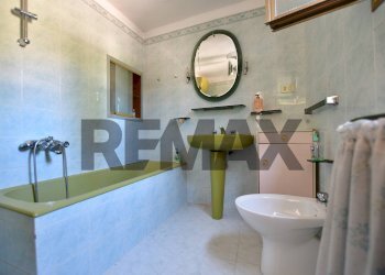 Bagno - Semi-detached house via Primo Tonini
 
41, Minucciano - photo 12