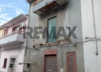 Edificio all\'aperto - Independent house Via IV Novembre
 
Snc, Carinola - photo 2