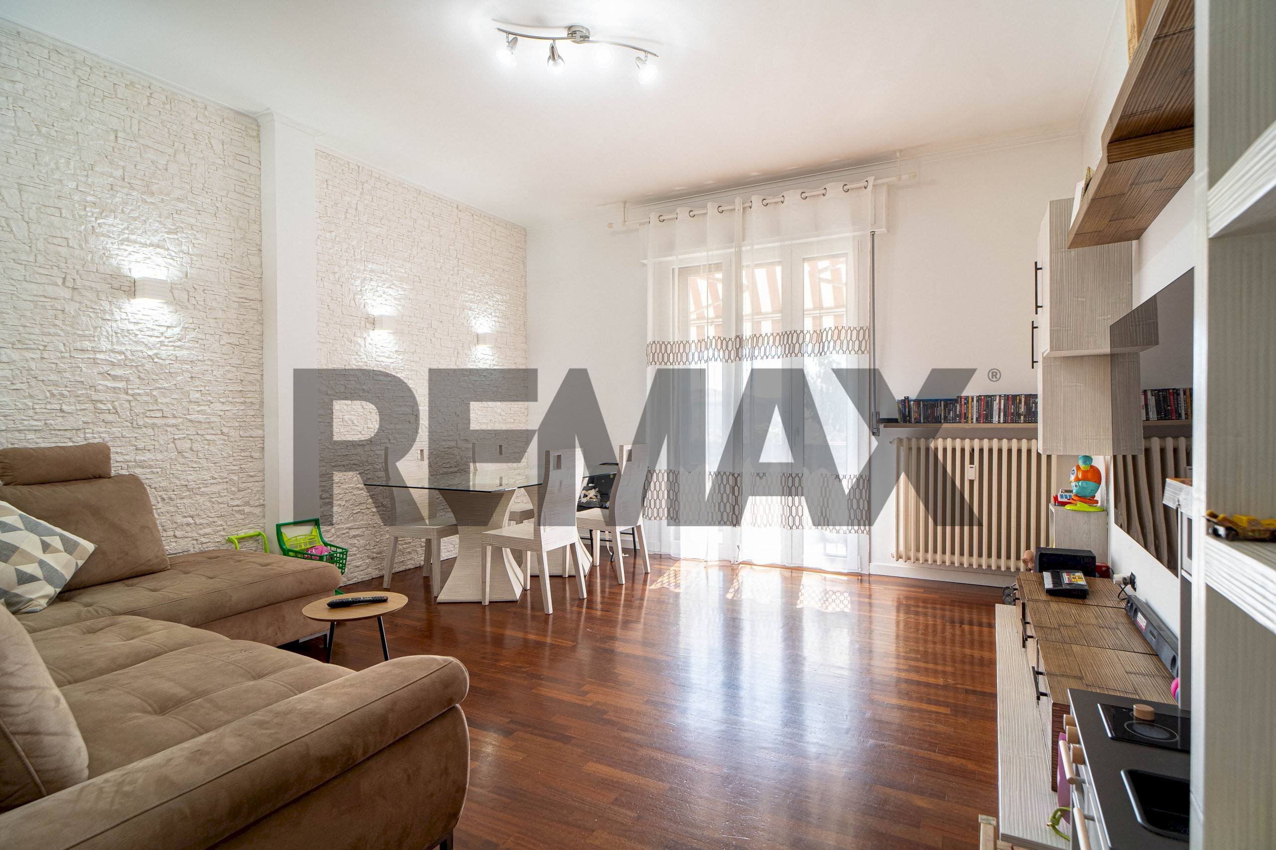 Sala da pranzo - Three-room apartment VIA PEZZANI
 
2, Collecchio - photo 1