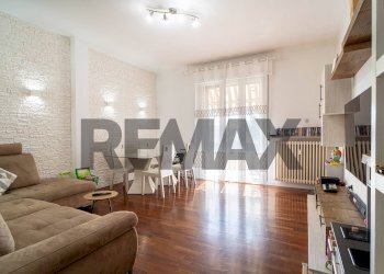 Sala da pranzo - Three-room apartment VIA PEZZANI
 
2, Collecchio - photo 1