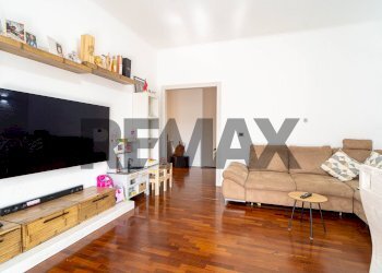 Soggiorno - Three-room apartment VIA PEZZANI
 
2, Collecchio - photo 10