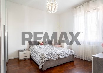 Camera / camera da letto - Three-room apartment VIA PEZZANI
 
2, Collecchio - photo 13
