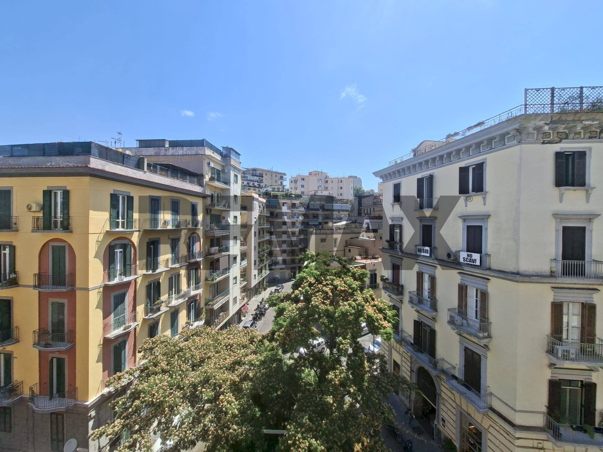 Edificio all\'aperto - Trilocale Via Michele Kerbaker
81, Napoli - foto 2