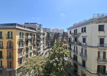Edificio all\'aperto - Trilocale Via Michele Kerbaker
81, Napoli - foto 2
