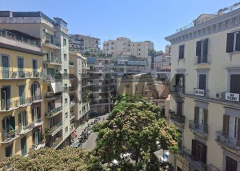 Edificio all\'aperto - Trilocale Via Michele Kerbaker
81, Napoli - foto 4