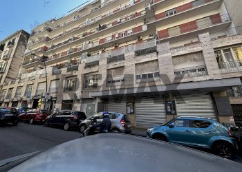 Edificio all\'aperto - Trilocale Via Michele Kerbaker
81, Napoli - foto 17