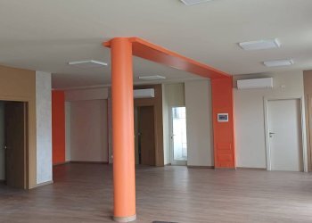 Foto 11 - Commercial Premises Cavour
20, Bernareggio - photo 10