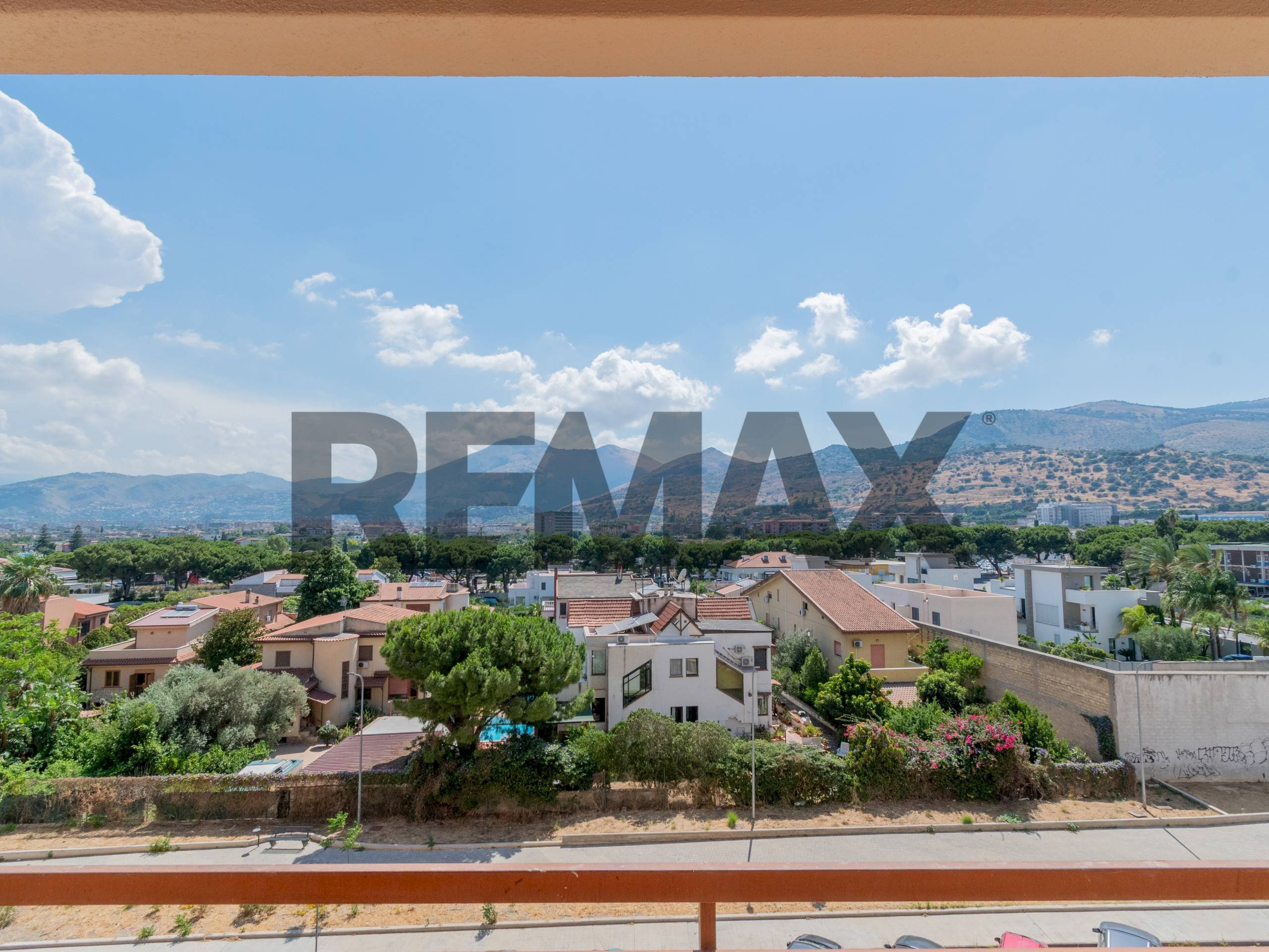 Vista delle montagne - Appartamento Via Monti Iblei
 
81, Palermo - foto 2