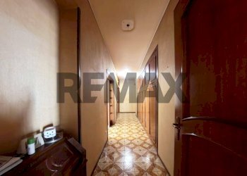 Hall / corridoio - Apartment Via Generale Giuseppe Arimondi
 
1G, Palermo - photo 25