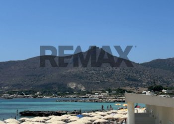Vista delle montagne - Bilocale lido burrone
 
snc, Favignana - foto 54