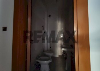 Bagno - Four-room apartment Piazza A. Saffi
 
10, Comiso - photo 4