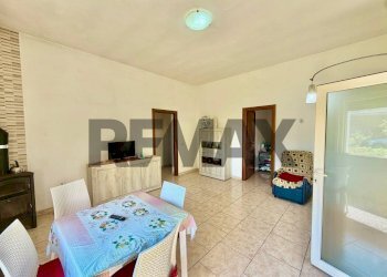 Sala da pranzo - Villa via della vongola
 
8, Torchiarolo - photo 16