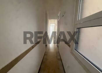 Hall / corridoio - Apartment Via Giuseppe La Farina
 
23, Palermo - photo 11