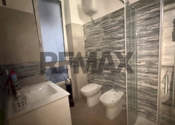 Bagno - Apartment Via Giuseppe La Farina
 
23, Palermo - photo 18