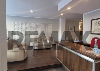 Soggiorno - Ufficio viale croce rossa
33, Palermo - foto 2