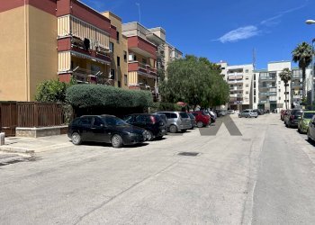 Edificio all\'aperto - Box Via Pizzetti
 
1, Barletta - photo 8