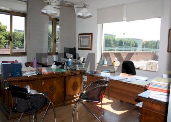 Ufficio - Office via Generale Carlo Alberto Dalla Chiesa
18, Bari - photo 13