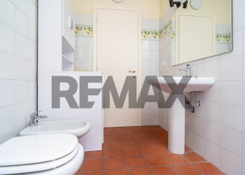 Bagno - Two-room apartment Borgo Angelo Mazza
8, Parma - photo 15