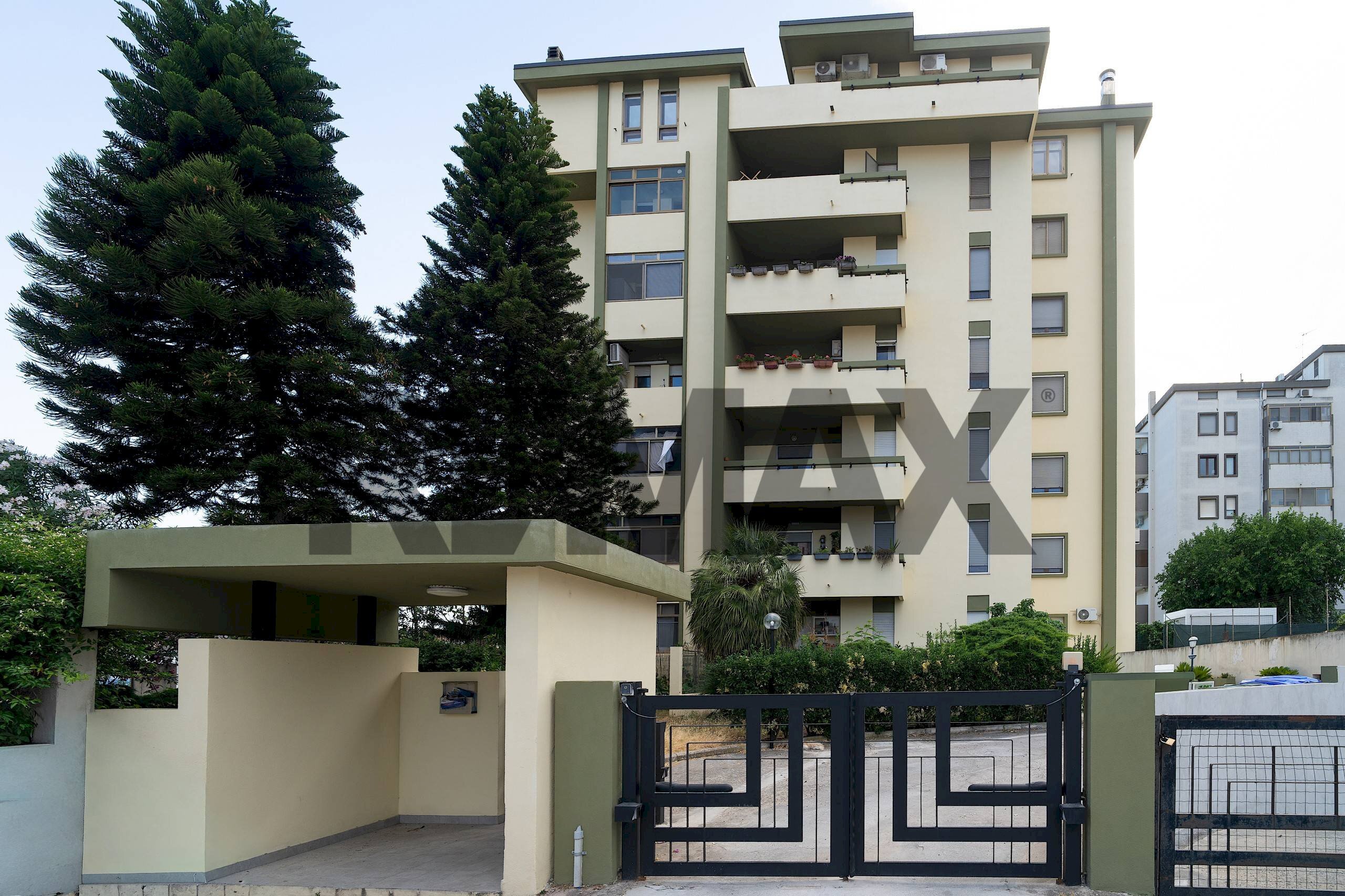 Edificio all\'aperto - Quadrilocale Via Sebastian Bach
80, Quartu Sant'Elena - foto 2
