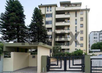 Edificio all\'aperto - Quadrilocale Via Sebastian Bach
80, Quartu Sant'Elena - foto 2