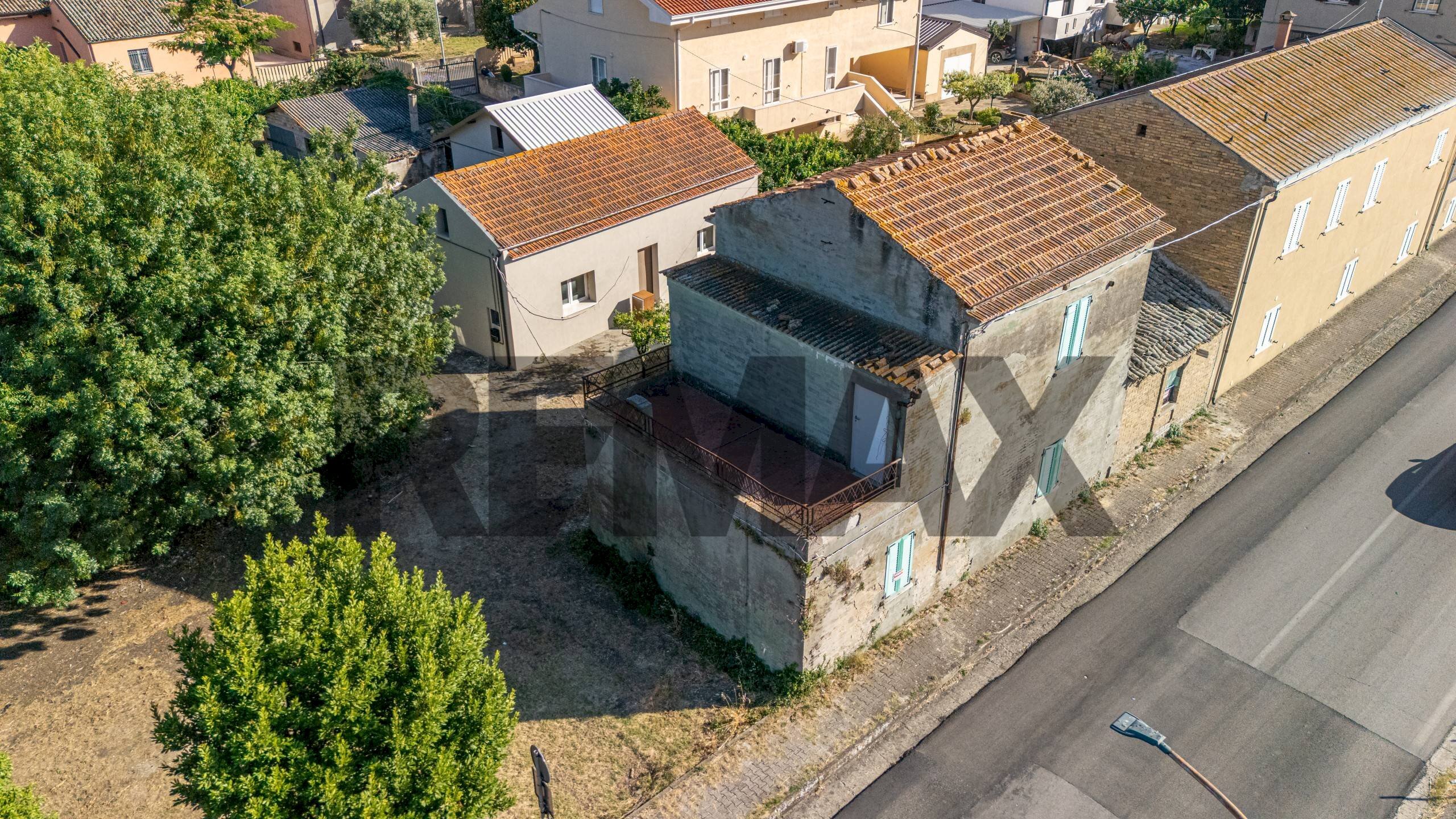 Edificio all\'aperto - Casa semi indipendente via Osimo
19, Casalbordino - foto 2