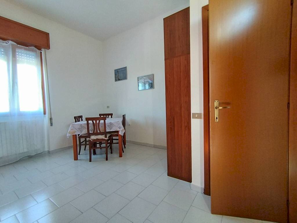 Salone - Two-room apartment Cascina Serbelloni, 10, Pregnana Milanese - photo 3