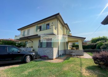 Foto 1 - Semi-detached house Via del Cafaggiolo
 
33, Camaiore - photo 1