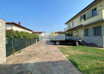 Foto 5 - Semi-detached house Via del Cafaggiolo
 
33, Camaiore - photo 5