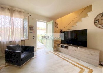 Foto 11 - Semi-detached house Via del Cafaggiolo
 
33, Camaiore - photo 11
