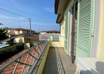 Foto 27 - Semi-detached house Via del Cafaggiolo
 
33, Camaiore - photo 27