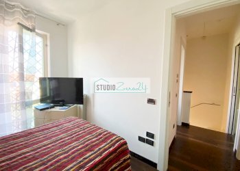 Foto 34 - Semi-detached house Via del Cafaggiolo
 
33, Camaiore - photo 34