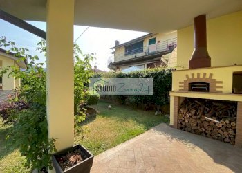 Foto 48 - Semi-detached house Via del Cafaggiolo
 
33, Camaiore - photo 48