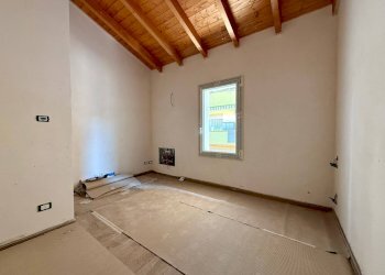 Foto 11 - Villa a Schiera Via Circondaria Sud
 
90, Castelfranco Emilia - foto 11