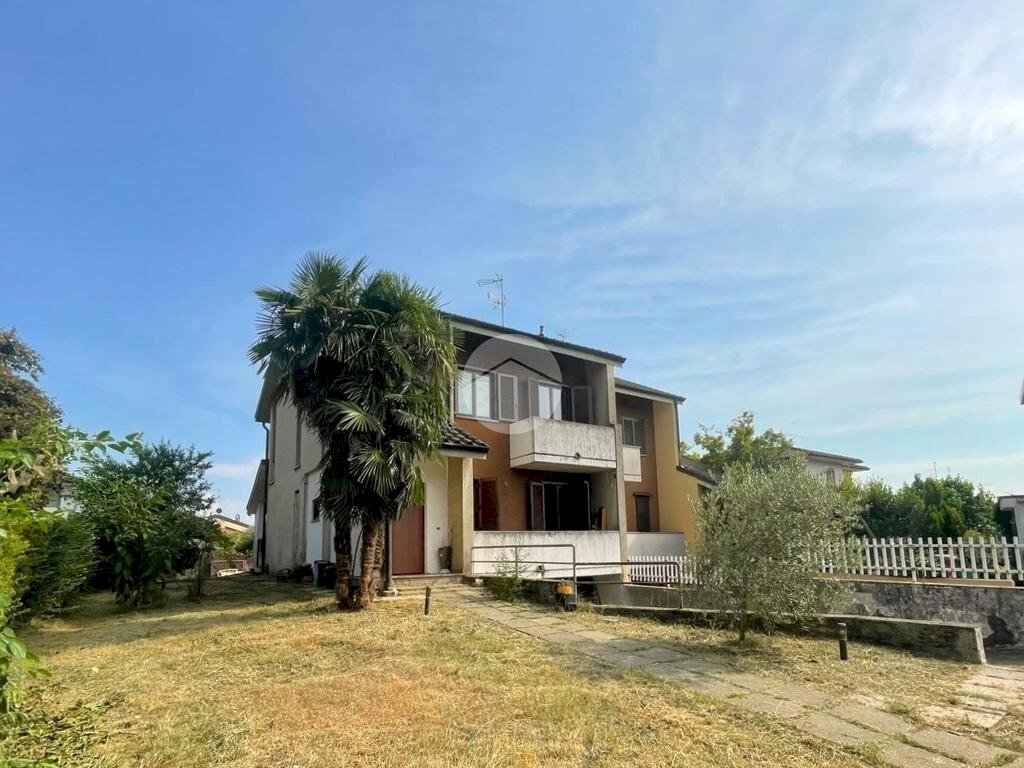 Villa a Schiera Via A. Manzoni, Boffalora Sopra Ticino - foto 1