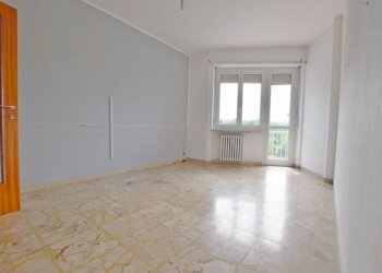 Camera da letto - Three-room apartment via del Risorgimento, 3, Mondovì - photo 10