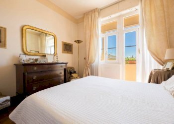Camera da letto - Appartamento via Oreste De Gaspari, Genova (zona Albaro) - foto 22