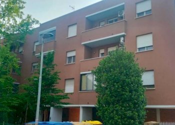 Facciata - Four-room apartment via Panerazzi, Crevalcore - photo 1