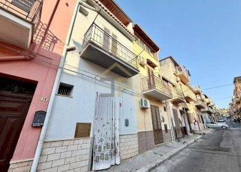 Foto 2 - Independent house Via Camillo Cavour
 
38, 38, Balestrate - photo 2