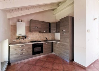 Cucina - Two-room apartment vicolo Baretti, 10, Valenza - photo 2