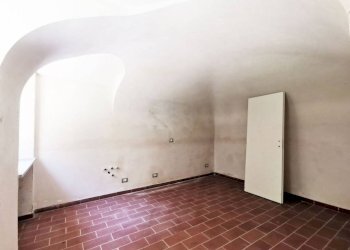 Stanza non arredata - Three-room apartment vicolo Baretti, 10, Valenza - photo 3