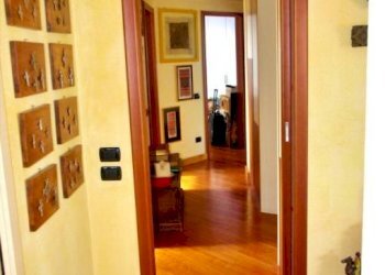 Corridoio - Four-room apartment Gallarate - photo 26