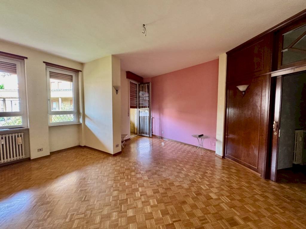 Soggiorno - Quadrilocale via Bertodano, 9, Biella - foto 2