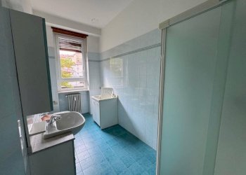 Bagno - Quadrilocale via Bertodano, 9, Biella - foto 13