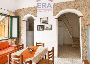 Soggiorno - Four-room apartment Trapani via Serisso
 
46, Trapani - photo 1