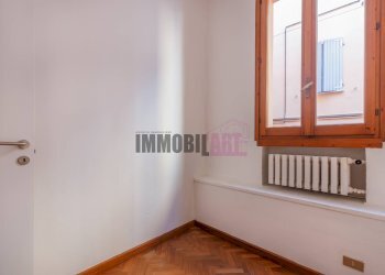 Foto 26 - Three-room apartment Via San Filippo
 
9, Reggio nell'Emilia - photo 26