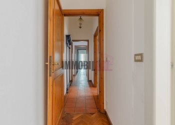 Foto 32 - Three-room apartment Via San Filippo
 
9, Reggio nell'Emilia - photo 32