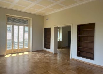 img_1739 - Four-room apartment corso Massimo d'Azeglio, 12, Torino (neighborhood San Salvario) - photo 3