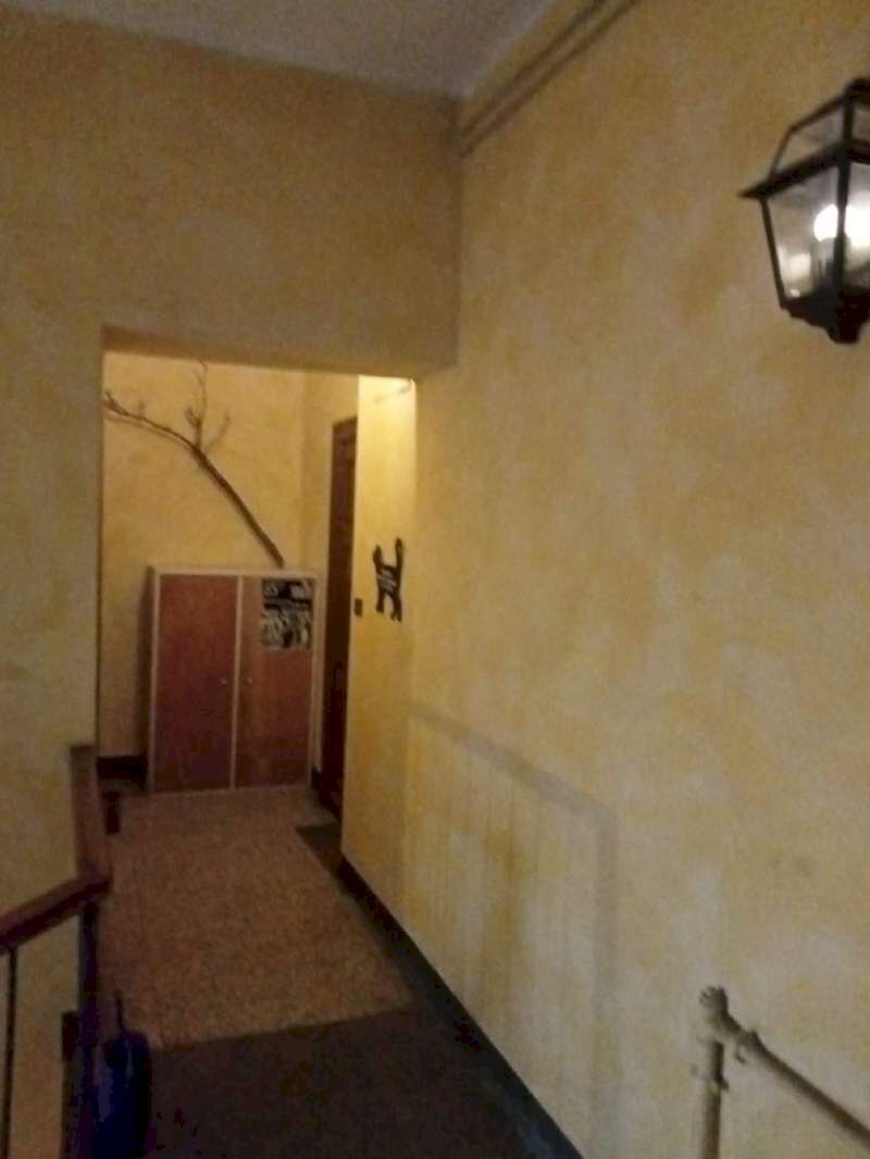 corridoio - Apartment via San Massimo, 13, Torino (neighborhood Centro) - photo 2