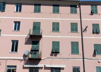 Facciata - Trilocale via Struppa, 204, Genova (zona Struppa) - foto 2