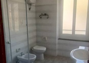 Bagno - Trilocale via Struppa, 204, Genova (zona Struppa) - foto 13